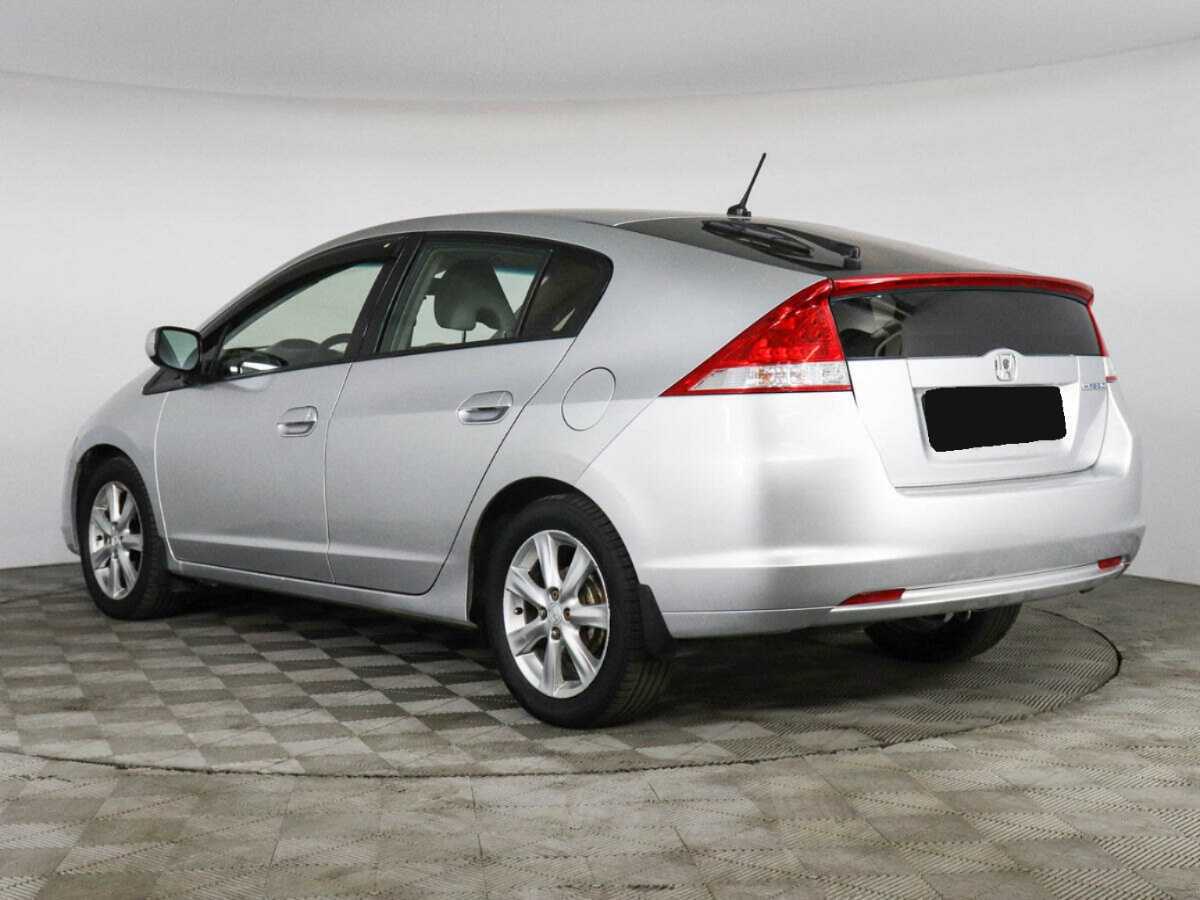 Honda Insight с пробегом — 2010 год. Фото: #6