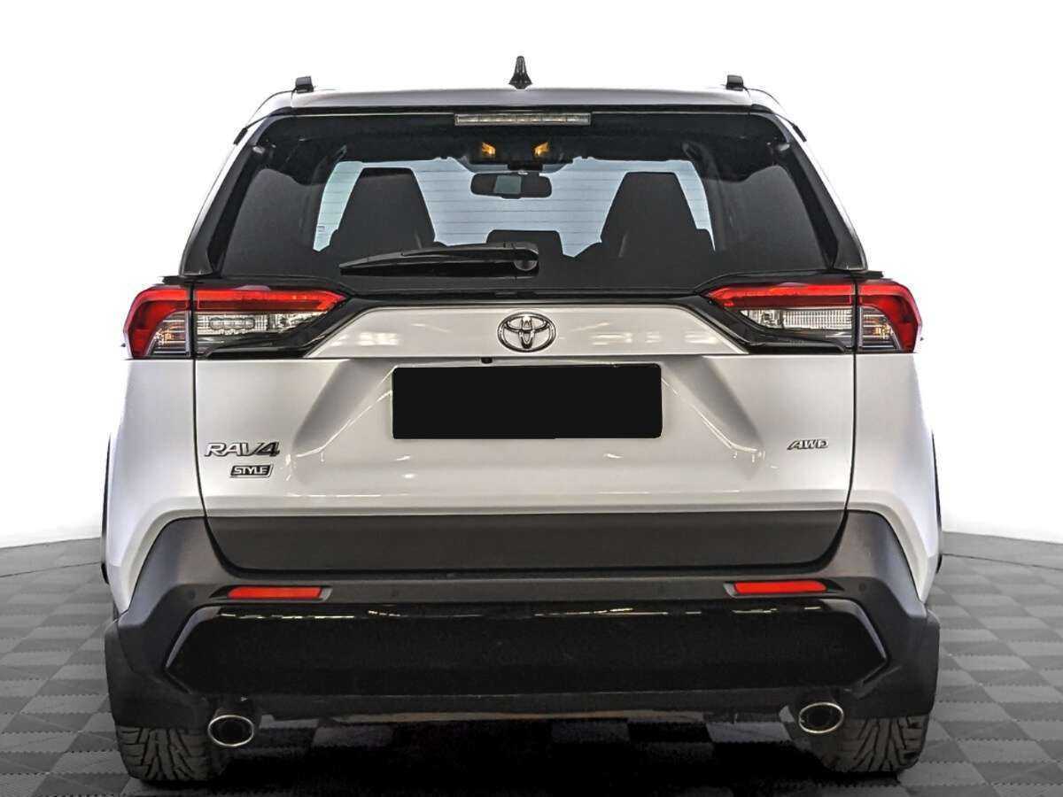 Toyota RAV4 с пробегом — 2021 год. Фото: #5