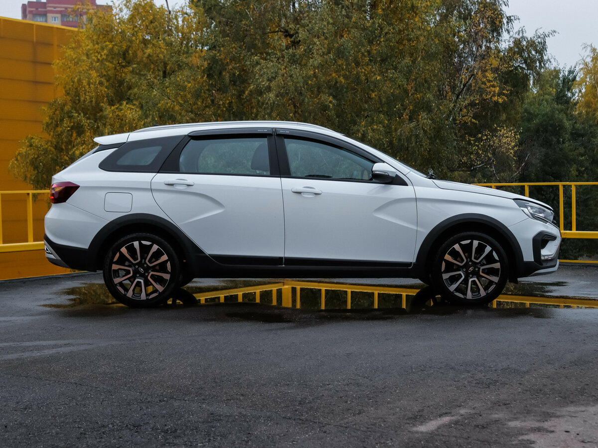 Lada (ВАЗ) Vesta с пробегом — 2024 год. Фото: #2