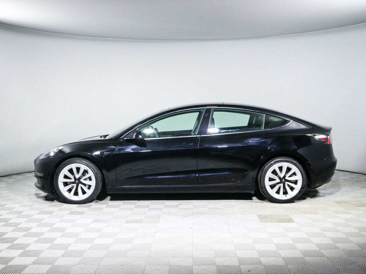 Tesla Model 3 с пробегом — 2022 год. Фото: #7