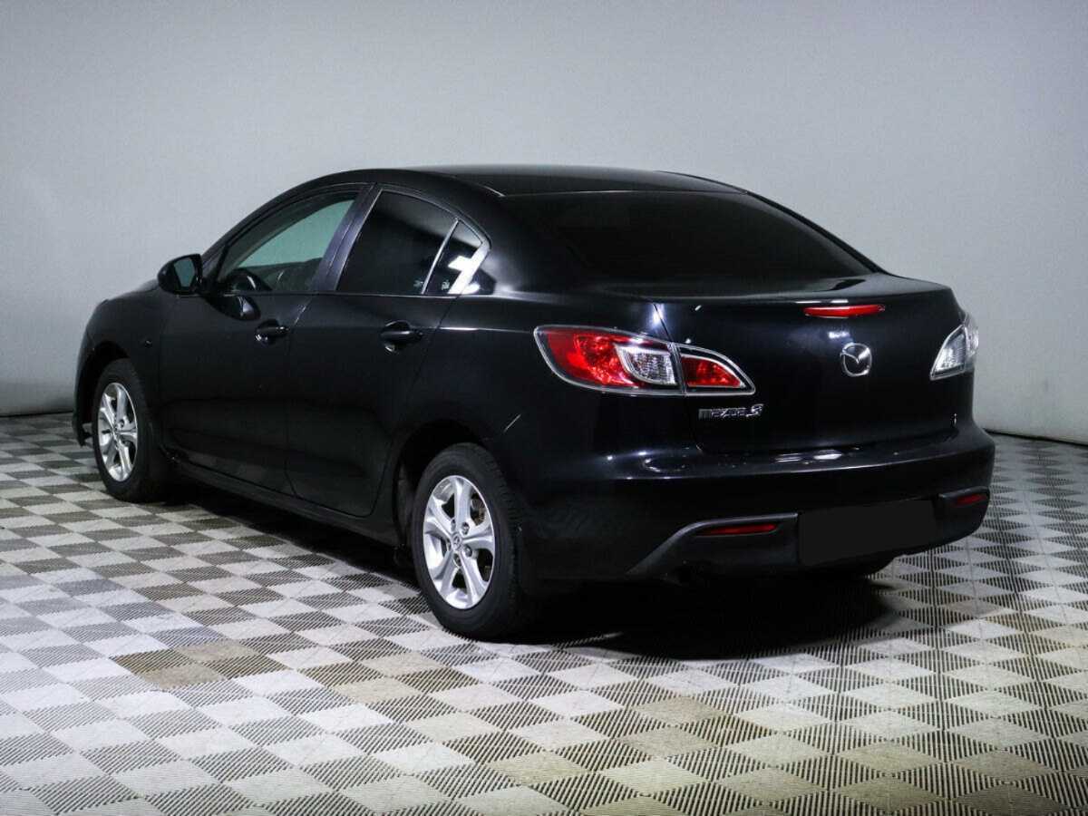 Mazda 3 с пробегом — 2011 год. Фото: #6
