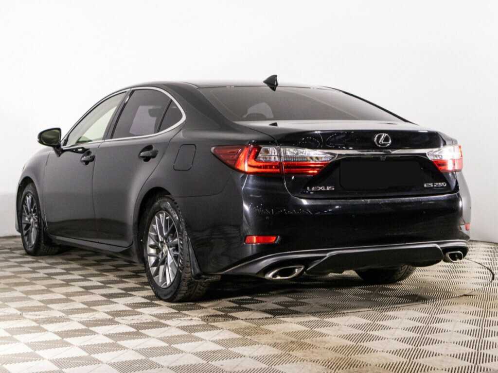 Lexus ES с пробегом — 2017 год. Фото: #6