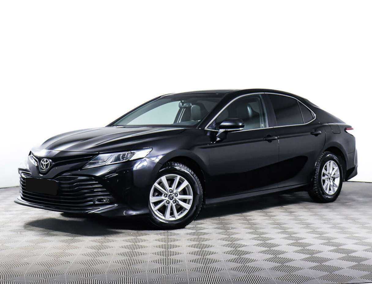 Toyota Camry с пробегом — 2018 год. Фото: #0