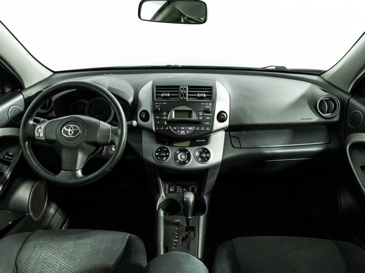 Toyota RAV4 с пробегом — 2008 год. Фото: #11