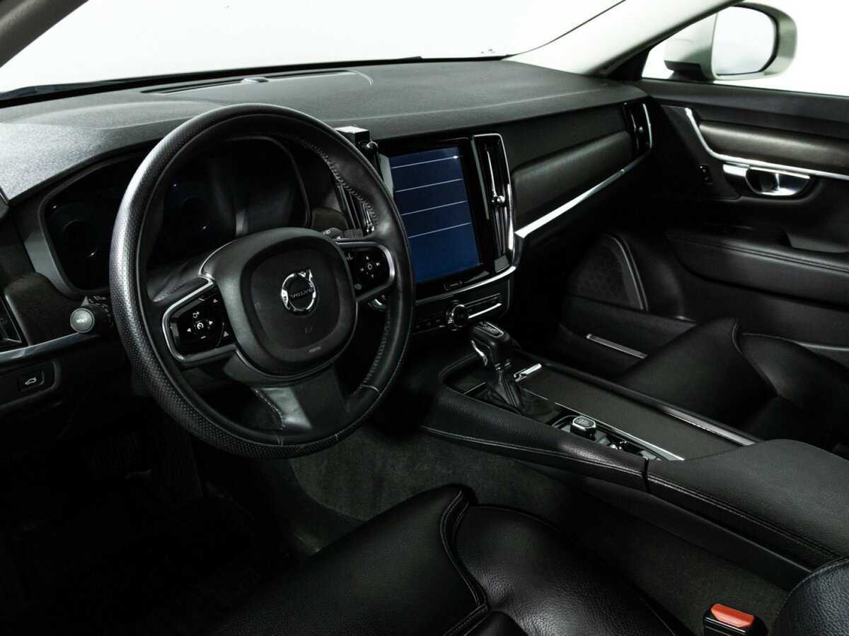 Volvo V90 Cross Country с пробегом — 2017 год. Фото: #10