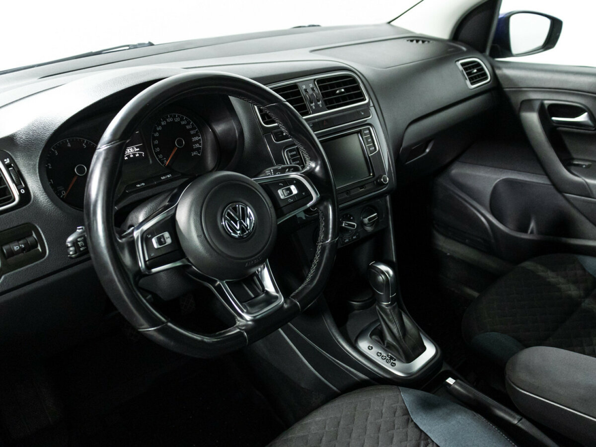 Volkswagen Polo с пробегом — 2020 год. Фото: #10