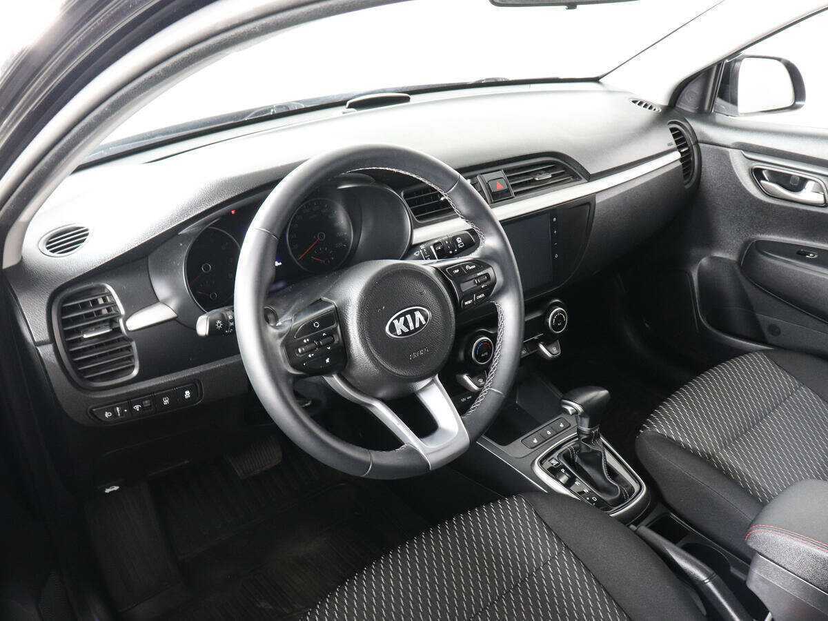 Kia Rio с пробегом — 2020 год. Фото: #5