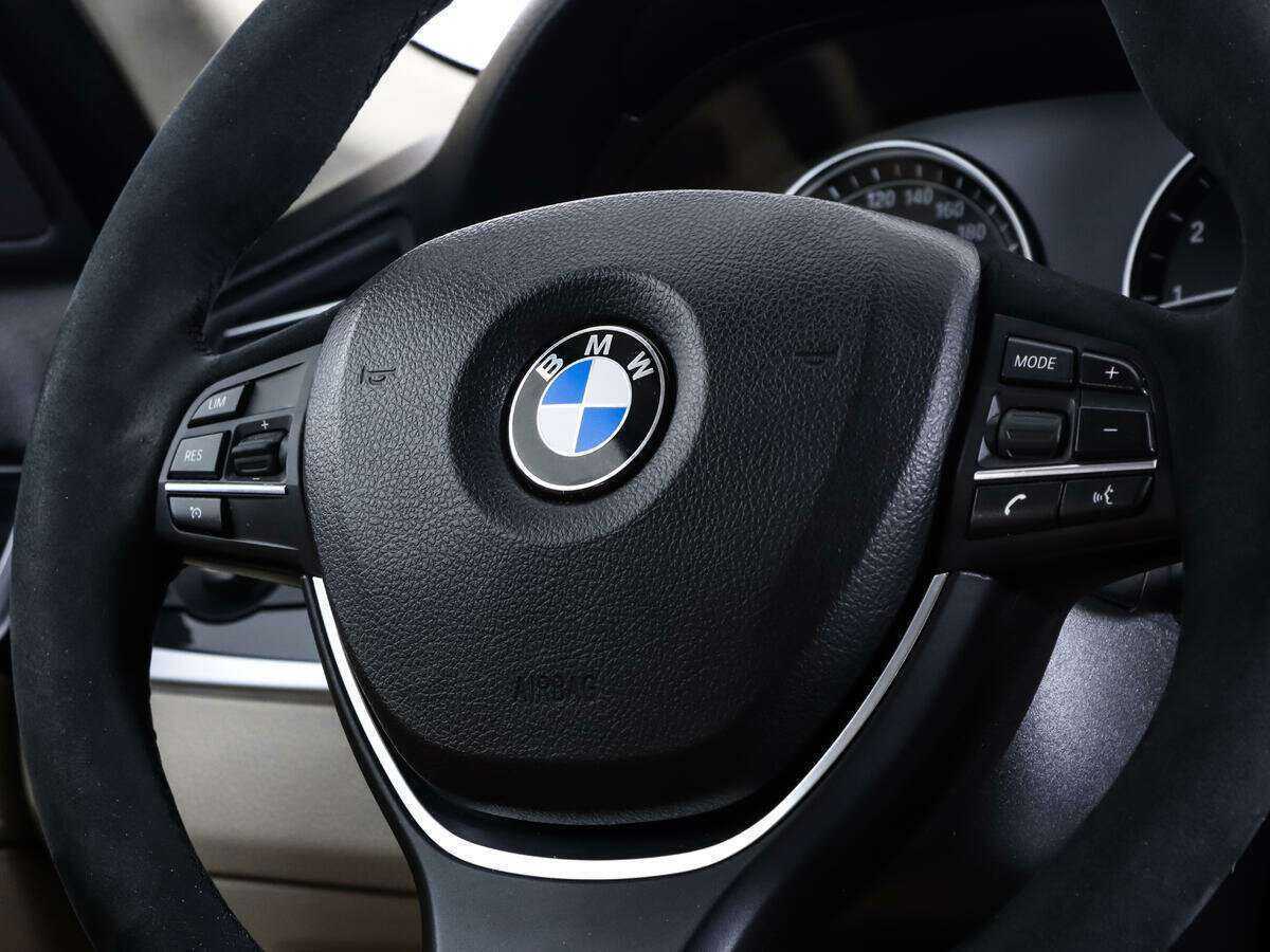 BMW 5 серии с пробегом — 2012 год. Фото: #16