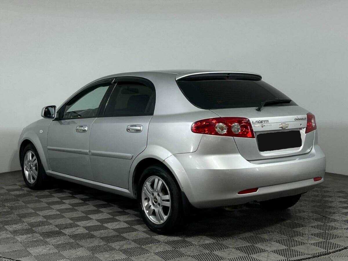 Chevrolet Lacetti с пробегом — 2012 год. Фото: #6