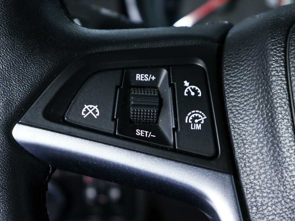 Opel Astra с пробегом — 2014 год. Фото: #14