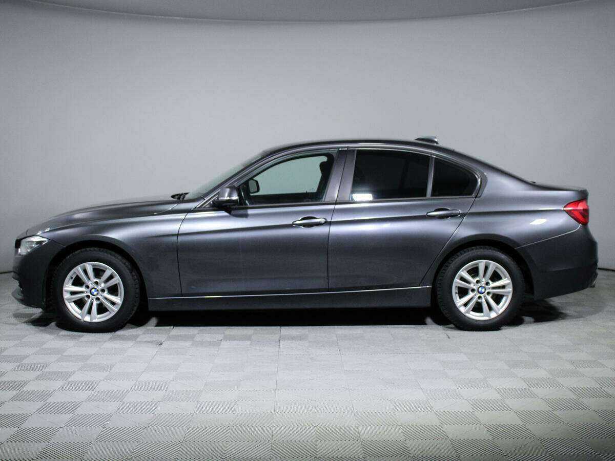 BMW 3 серии с пробегом — 2017 год. Фото: #6