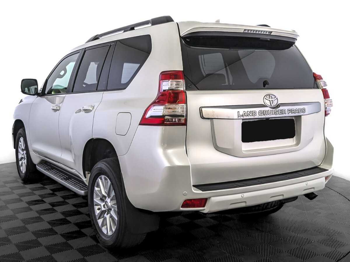 Toyota Land Cruiser Prado с пробегом — 2017 год. Фото: #6
