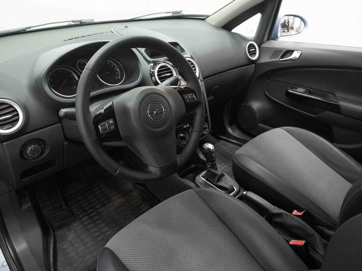 Opel Corsa с пробегом — 2008 год. Фото: #6