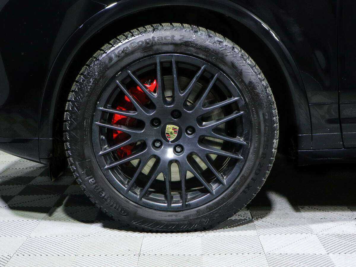 Porsche Cayenne с пробегом — 2015 год. Фото: #12