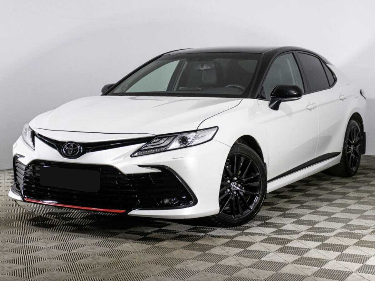 Toyota Camry с пробегом — 2022 год. Посмотреть фото