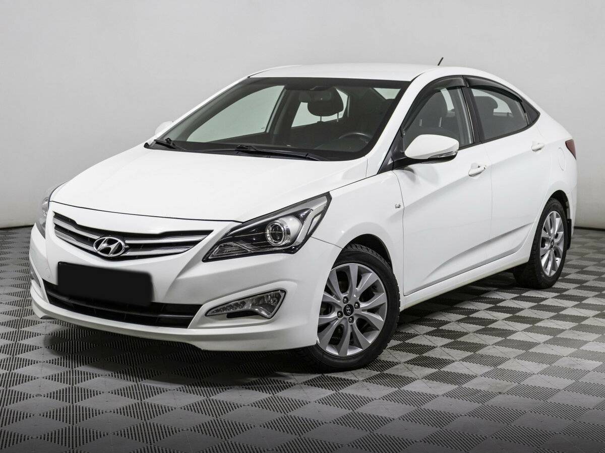 Hyundai Solaris с пробегом — 2015 год. Фото: #0