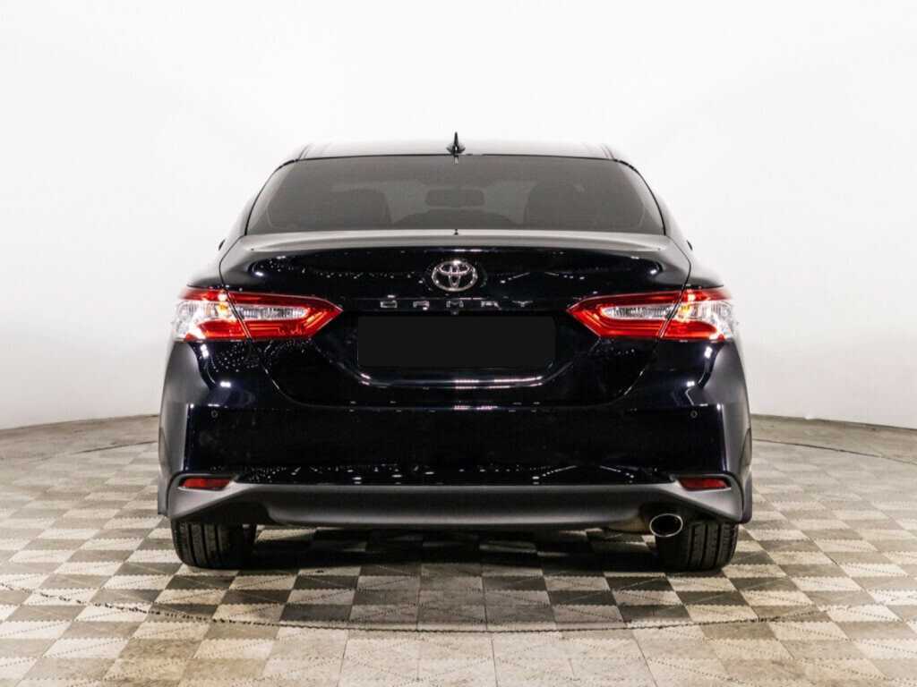 Toyota Camry с пробегом — 2021 год. Фото: #5