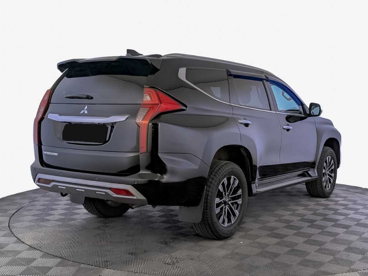 Mitsubishi Montero Sport с пробегом — 2023 год. Фото: #4
