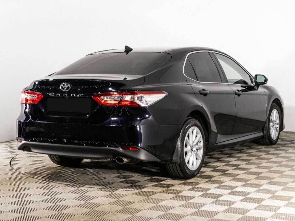Toyota Camry с пробегом — 2021 год. Фото: #4