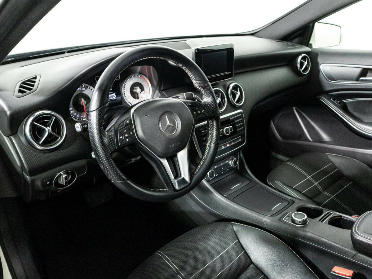 Mercedes-Benz A-Класс с пробегом — 2013 год. Фото: #10
