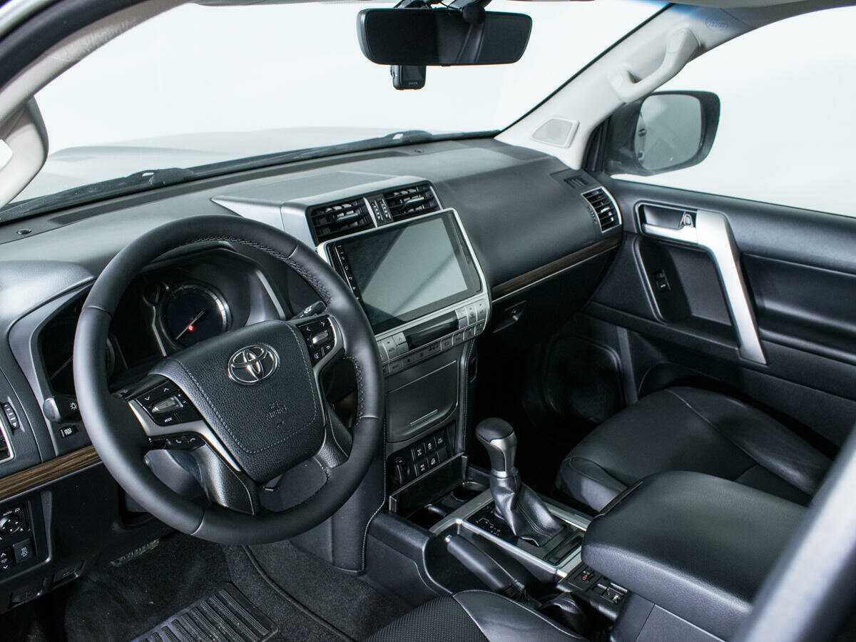 Toyota Land Cruiser Prado с пробегом — 2019 год. Фото: #15