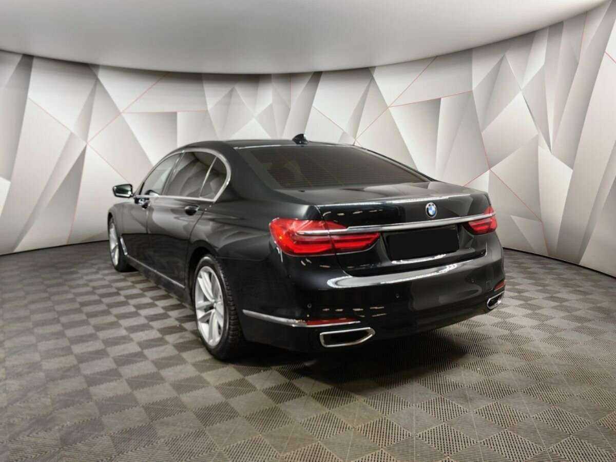 BMW 7 серии с пробегом — 2017 год. Фото: #3