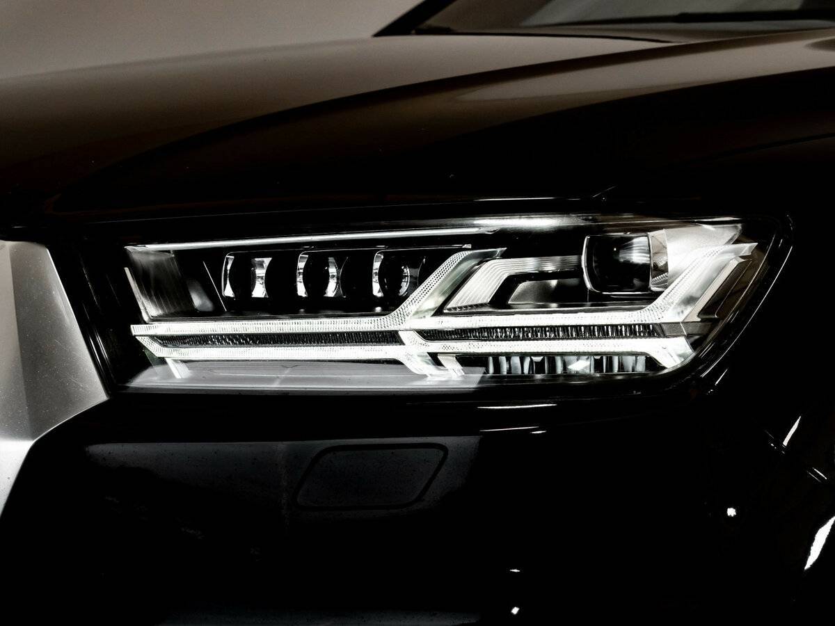Audi Q7 с пробегом — 2015 год. Фото: #10