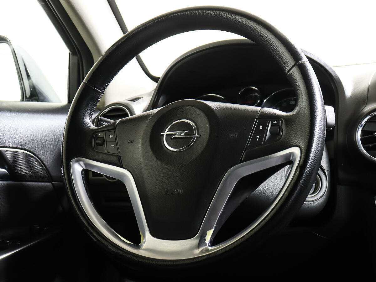 Opel Antara с пробегом — 2013 год. Фото: #13