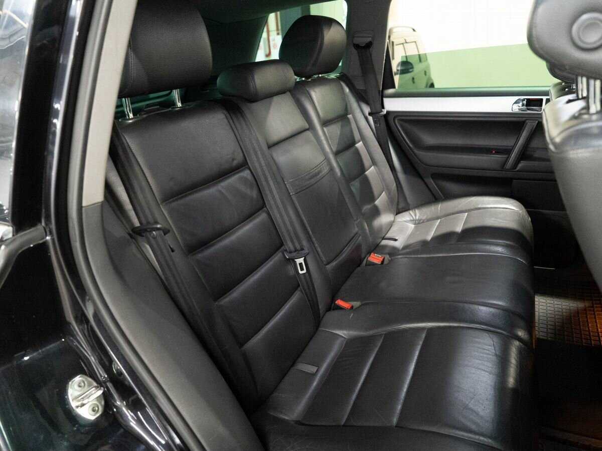 Volkswagen Touareg с пробегом — 2008 год. Фото: #7