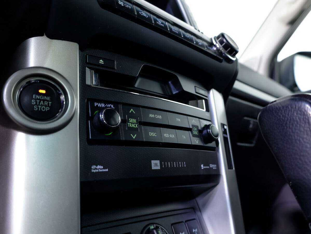 Toyota Land Cruiser Prado с пробегом — 2013 год. Фото: #19
