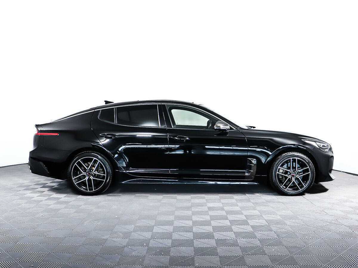 Kia Stinger с пробегом — 2018 год. Фото: #3