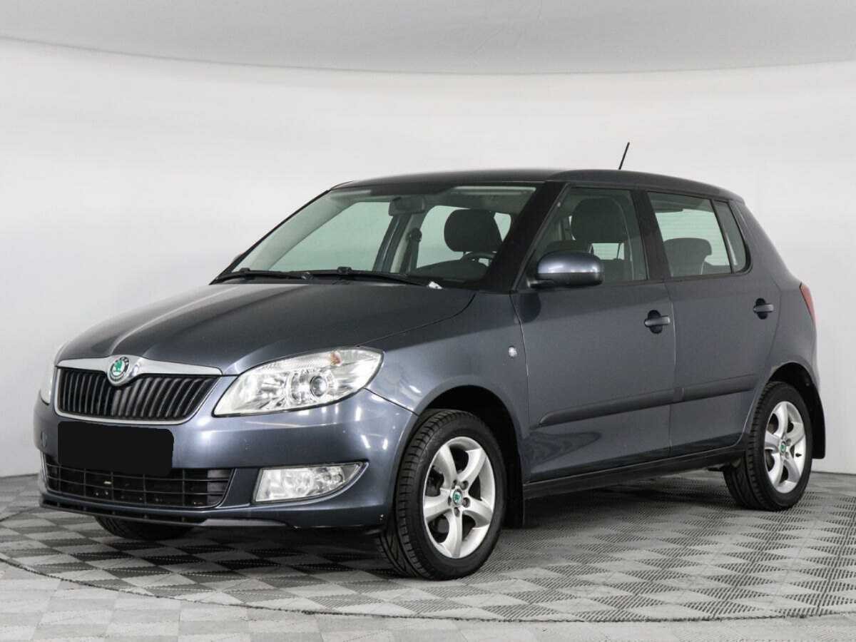 Skoda Fabia с пробегом — 2011 год. Фото: #0
