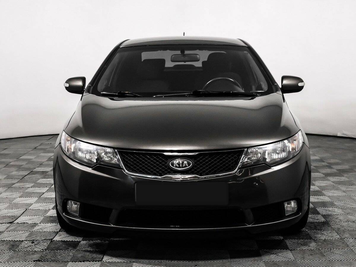 Kia Cerato с пробегом — 2010 год. Фото: #1