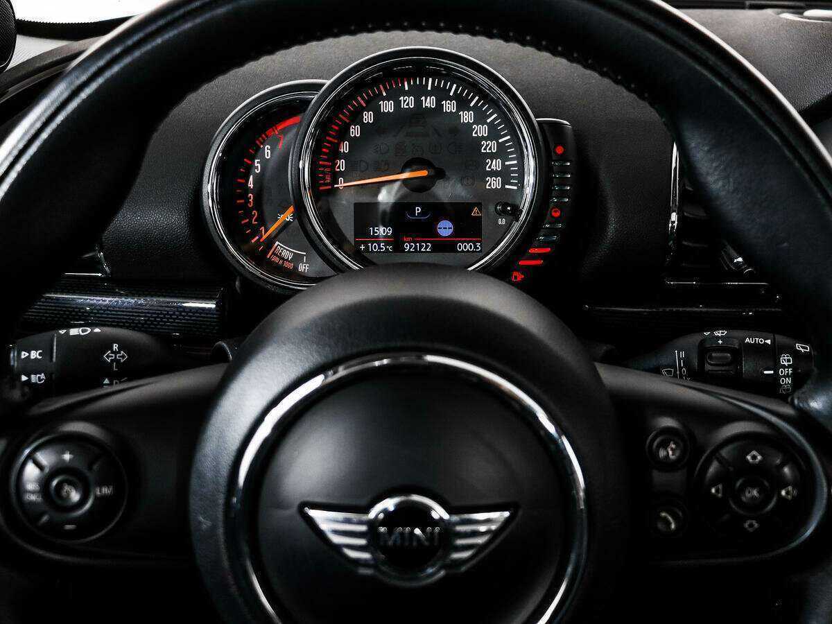 Mini Clubman с пробегом — 2016 год. Фото: #19