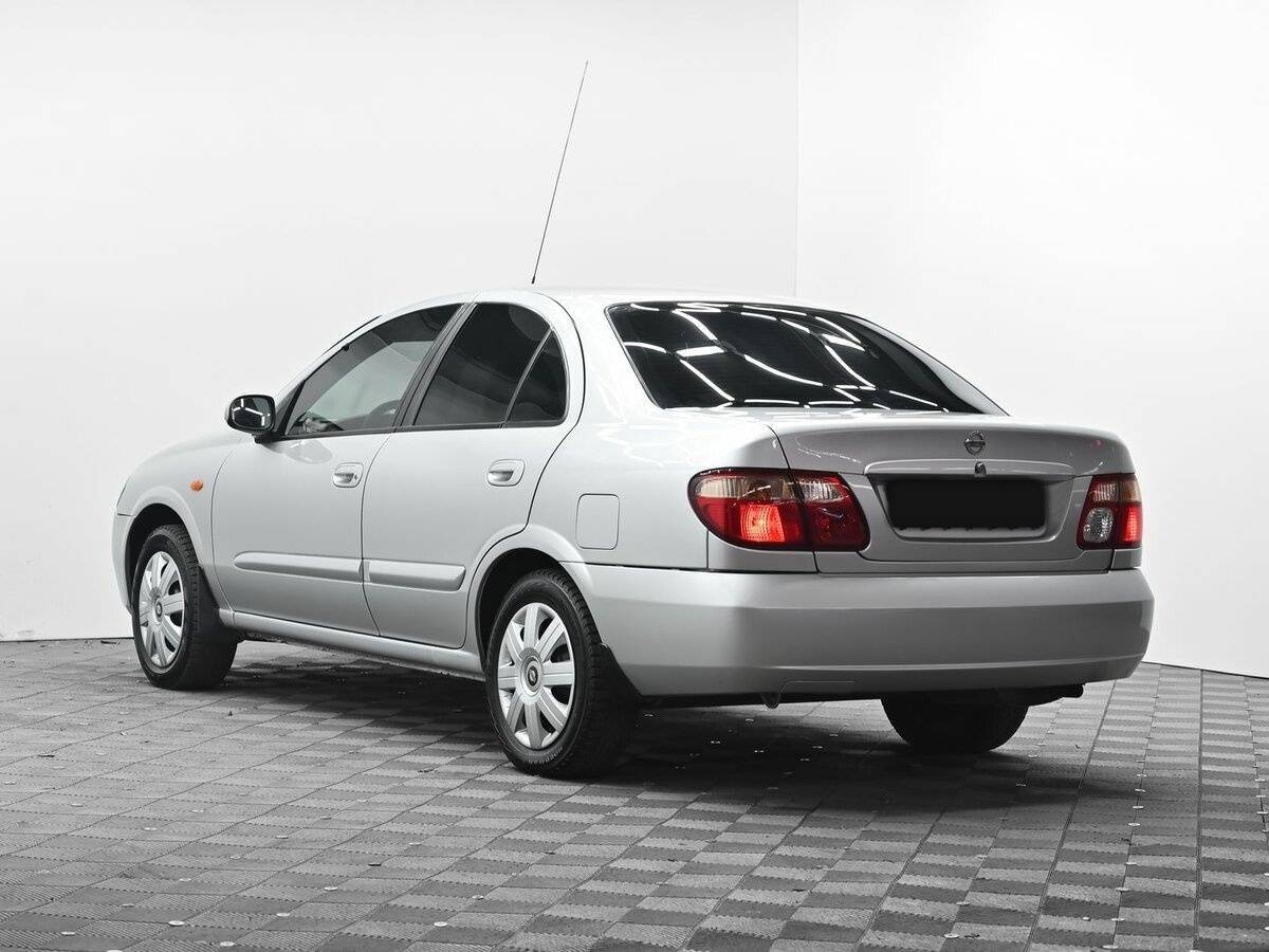 Nissan Almera с пробегом — 2005 год. Фото: #2