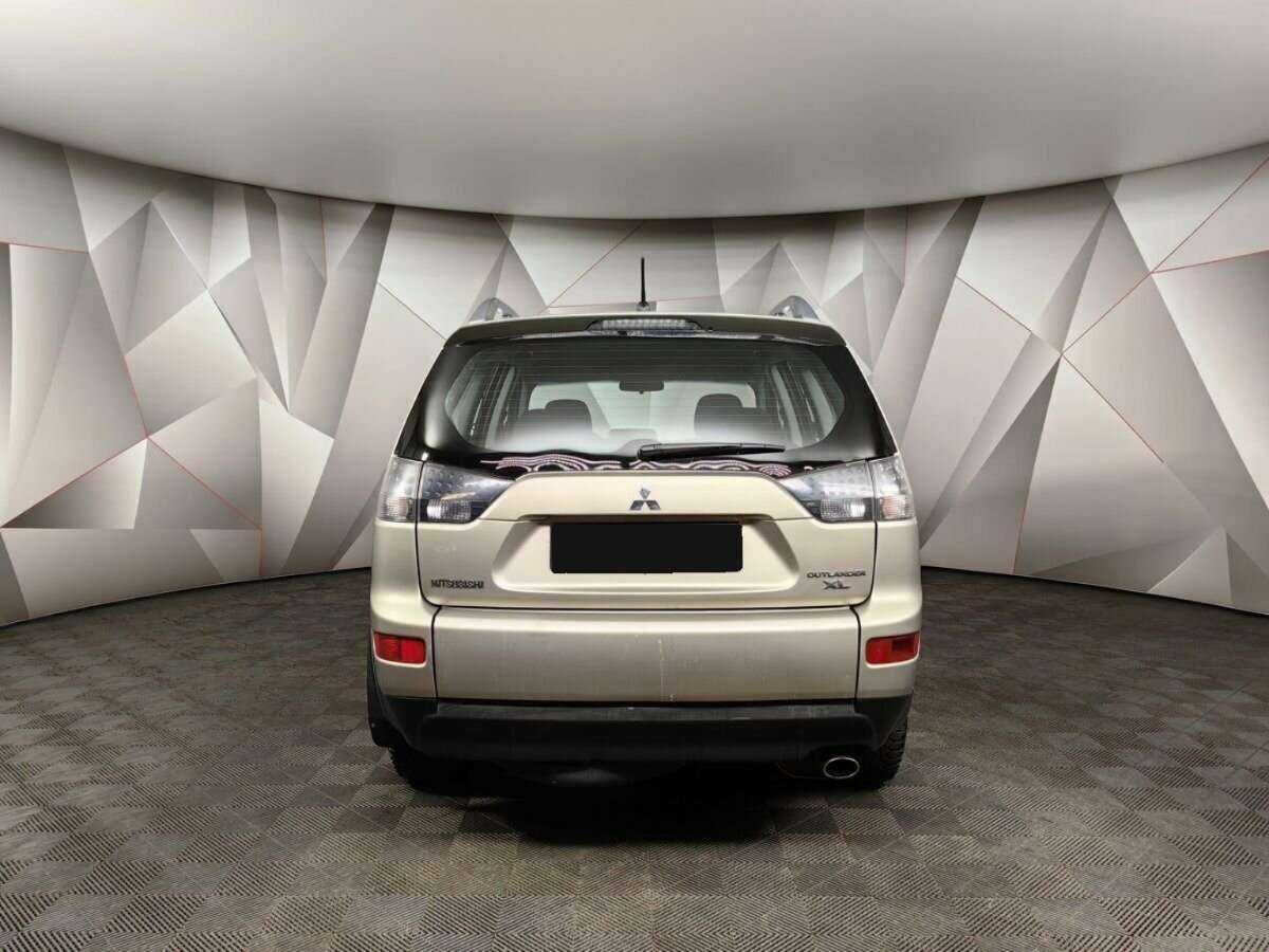 Mitsubishi Outlander с пробегом — 2008 год. Фото: #7