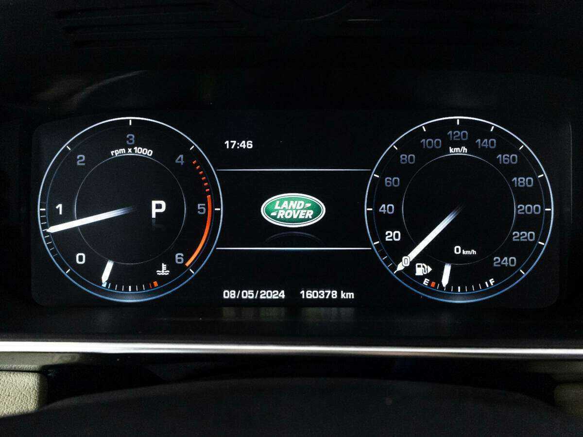 Land Rover Range Rover Sport с пробегом — 2015 год. Фото: #11