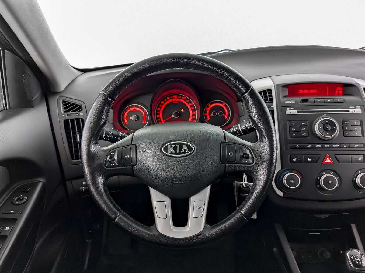 Kia Ceed с пробегом — 2010 год. Фото: #16