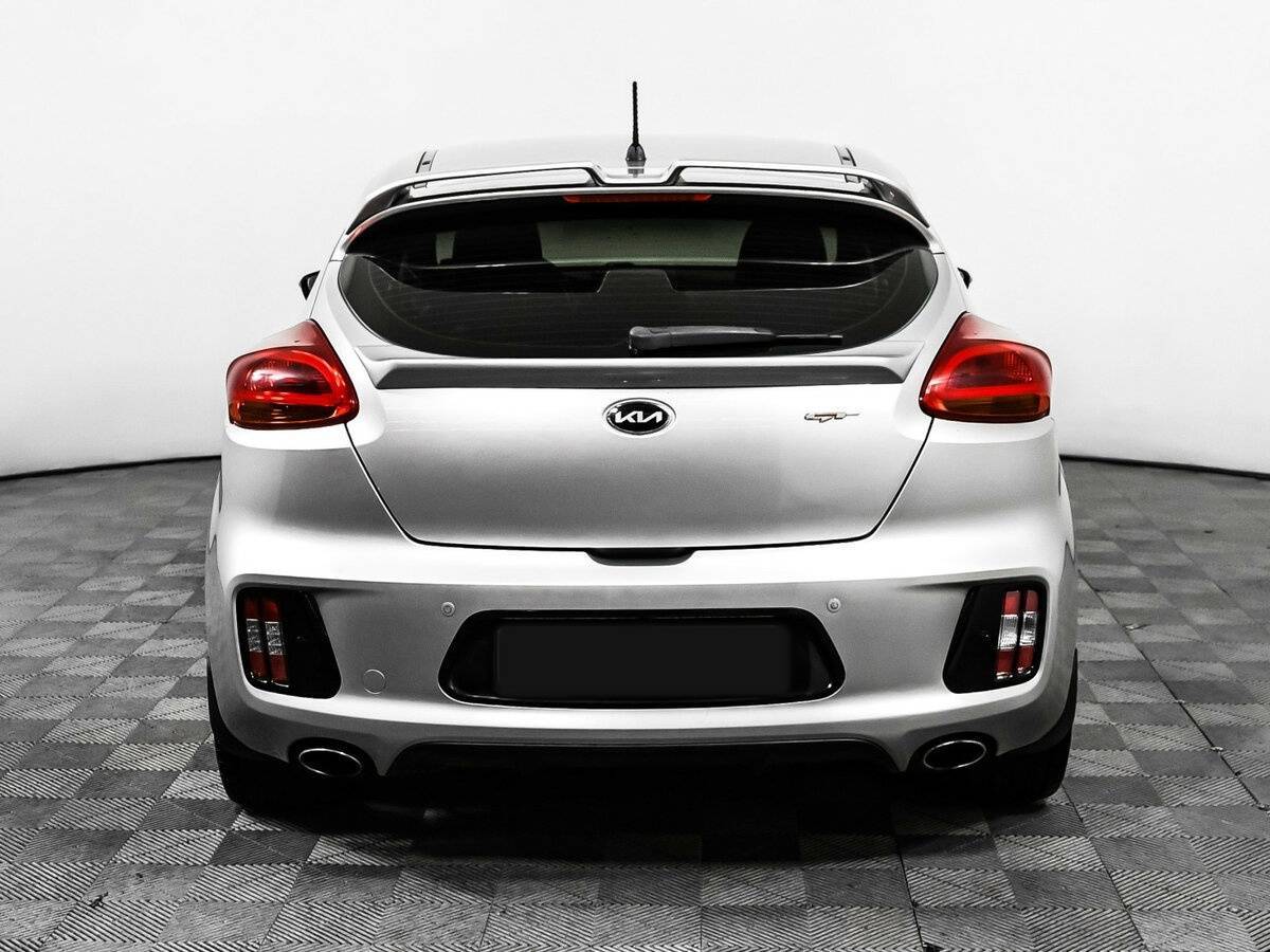 Kia Ceed GT с пробегом — 2015 год. Фото: #5