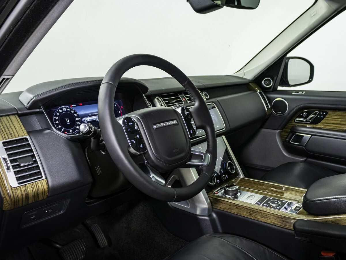 Land Rover Range Rover с пробегом — 2018 год. Фото: #7
