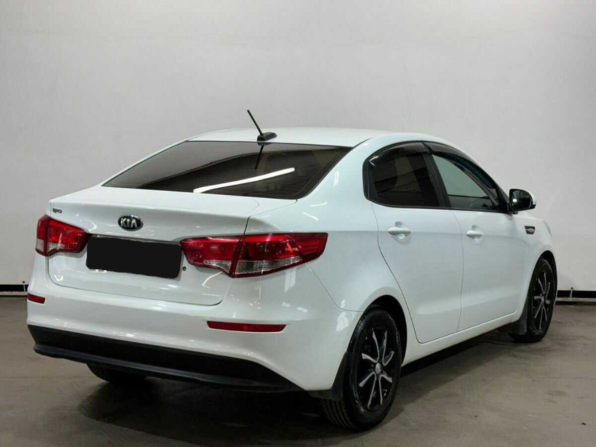 Kia Rio с пробегом — 2017 год. Фото: #4