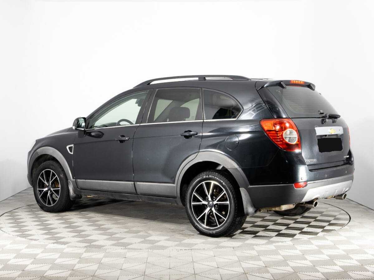 Chevrolet Captiva с пробегом — 2011 год. Фото: #6