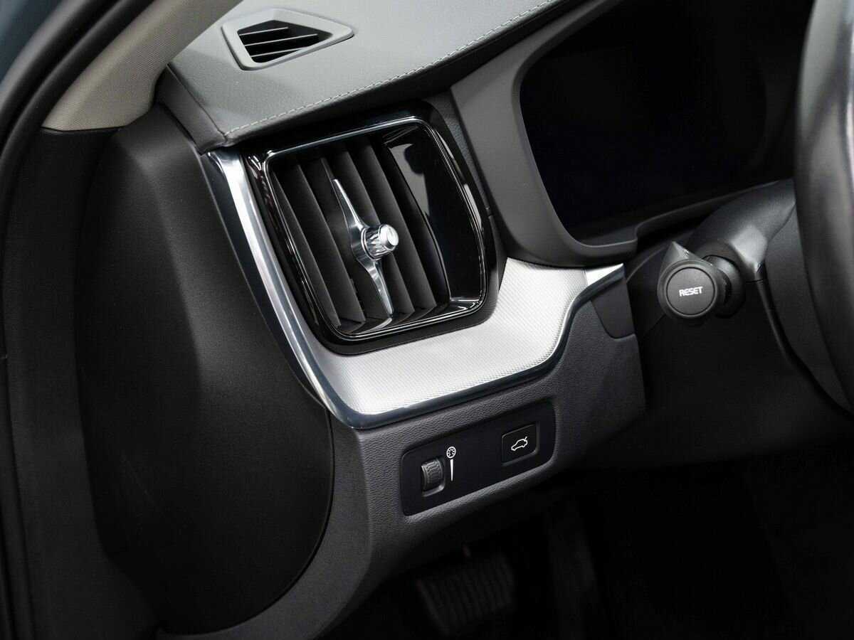 Volvo XC60 с пробегом — 2021 год. Фото: #24