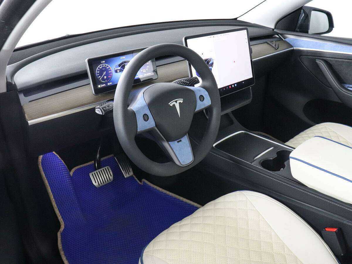 Tesla Model Y с пробегом — 2023 год. Фото: #8