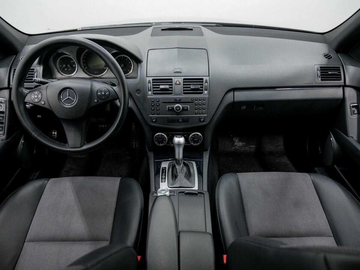 Mercedes-Benz C-Класс с пробегом — 2010 год. Фото: #9