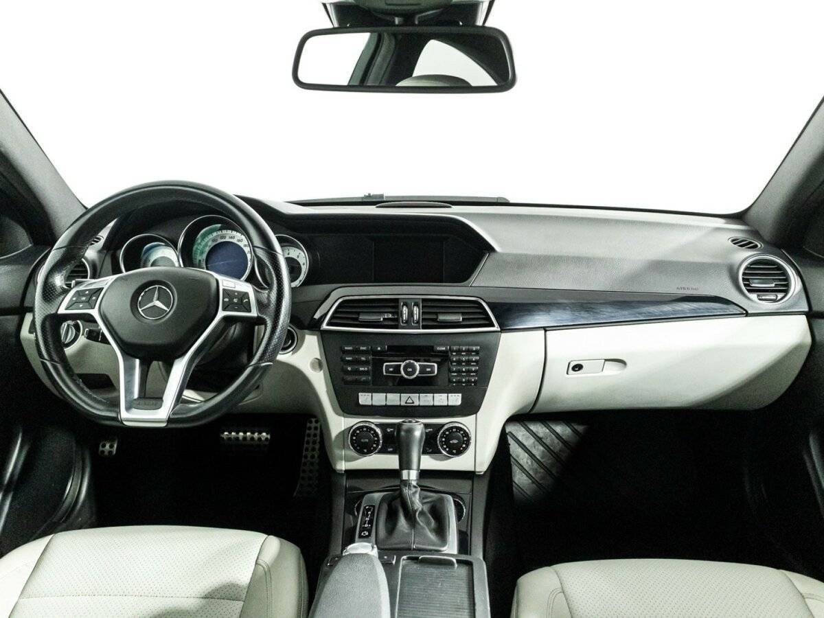 Mercedes-Benz C-Класс с пробегом — 2012 год. Фото: #12
