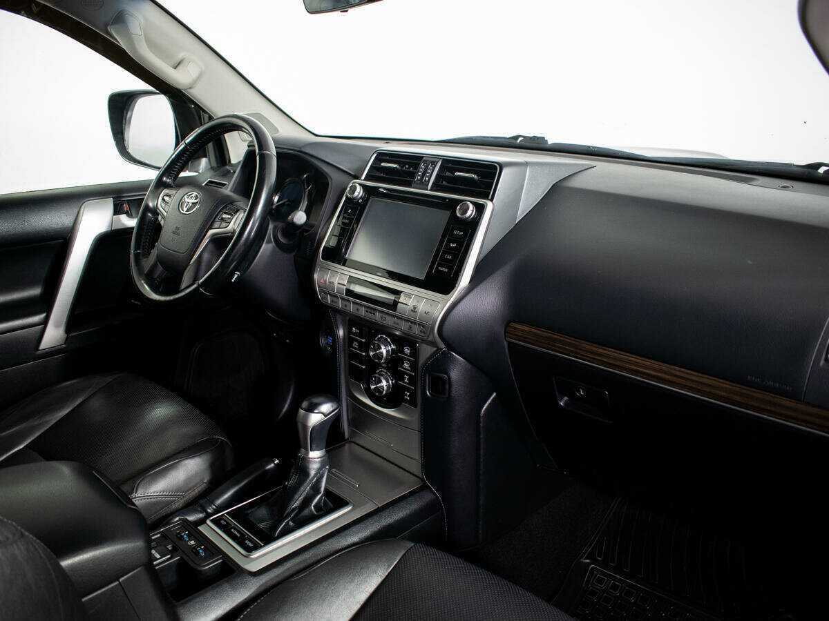 Toyota Land Cruiser Prado с пробегом — 2018 год. Фото: #7