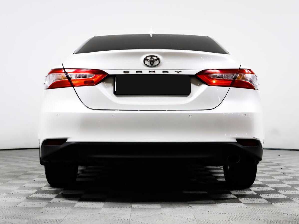 Toyota Camry с пробегом — 2021 год. Фото: #5