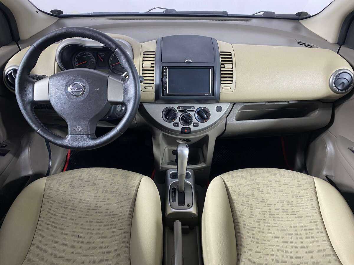 Nissan Note с пробегом — 2006 год. Фото: #10