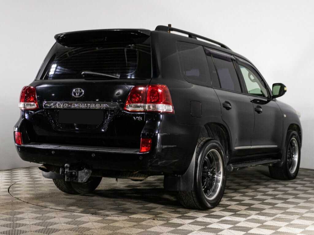 Toyota Land Cruiser с пробегом — 2010 год. Фото: #3